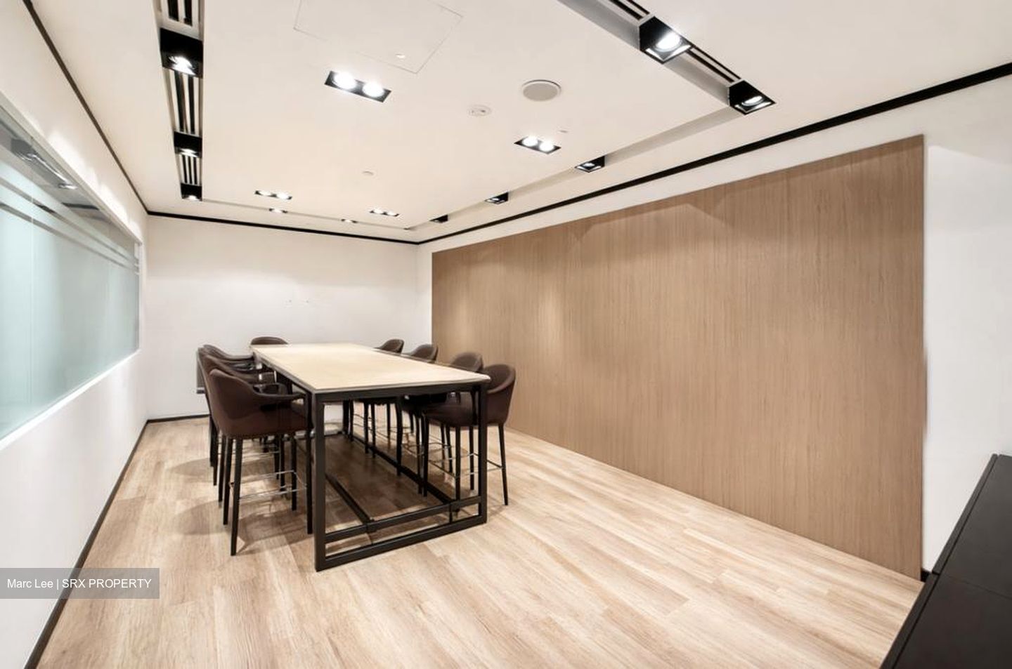 Wisma Atria (D9), Office #570929171